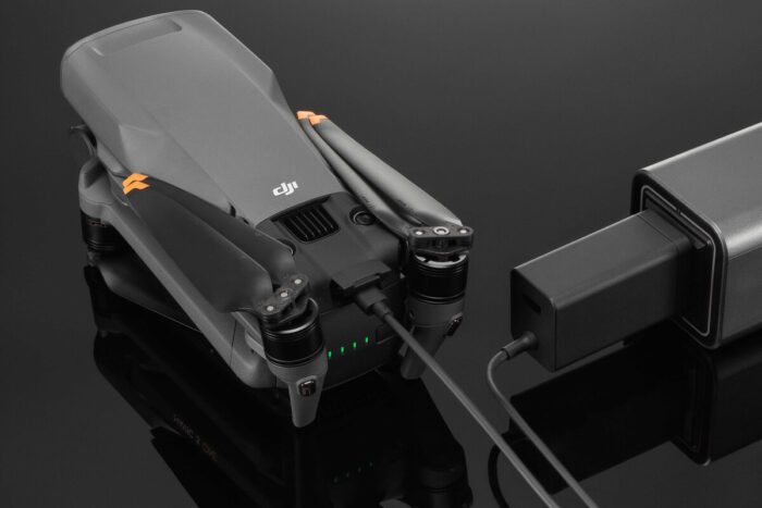 DJI 65W Portable Charger - Image 2